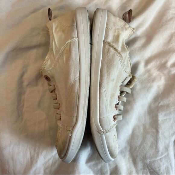 Vionic Beach Pismo Canvas Sneaker in White size 7 - Picture 10 of 15